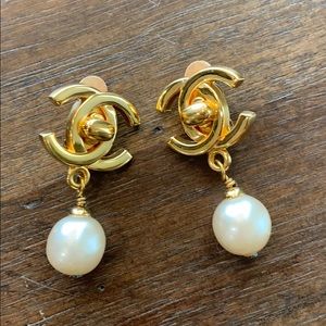 CHANEL clip on pearl earrings 100% authentic